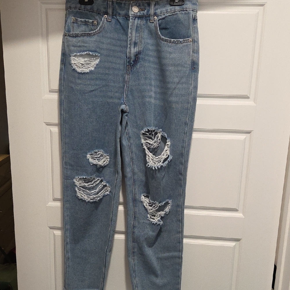 Forever 21 Distressed Light Blue Women's Jeans